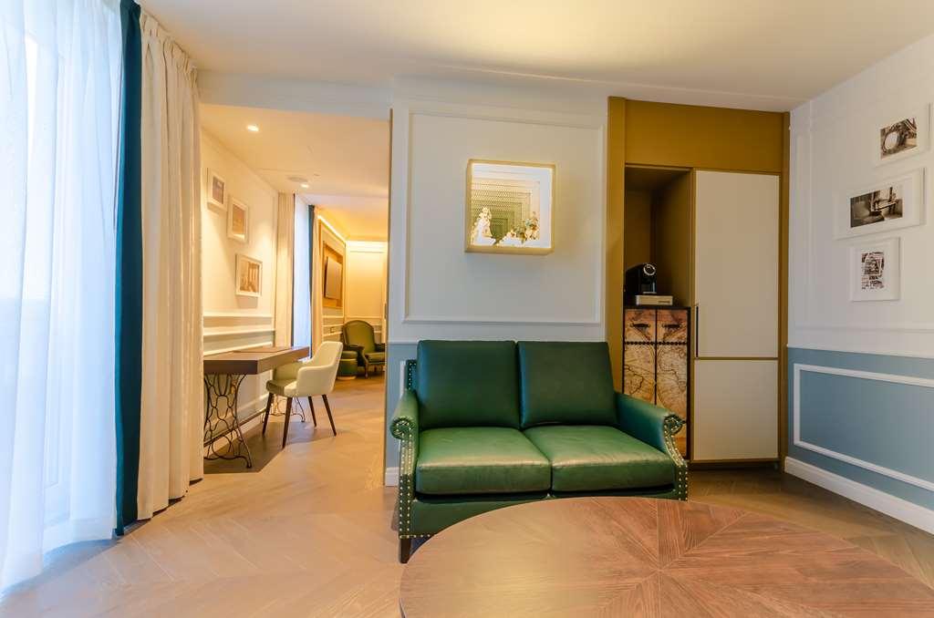 The Emerald House - Curio Collection By Hilton Hotel 4*