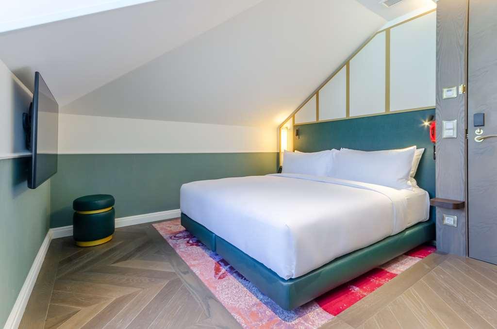 The Emerald House - Curio Collection By Hilton Hotel Lisbon